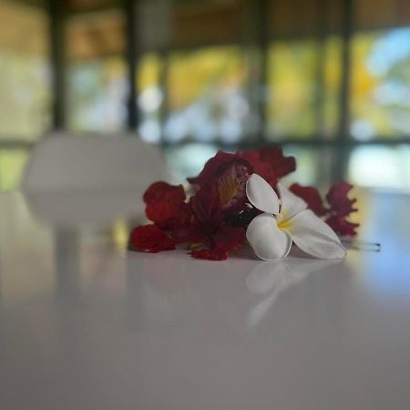 Paparei Beachfront Bungalows, Aitutaki Арутанга Екстер'єр фото