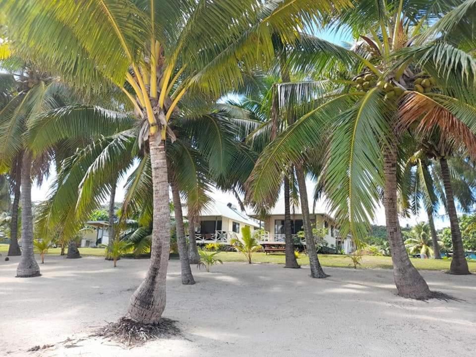 Paparei Beachfront Bungalows, Aitutaki Арутанга Екстер'єр фото