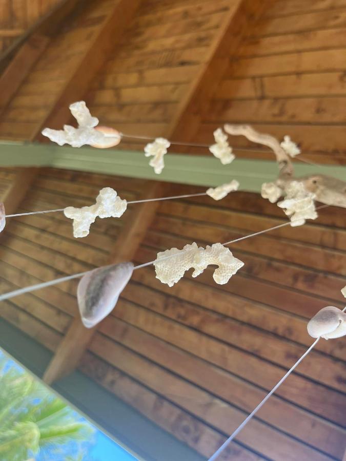 Paparei Beachfront Bungalows, Aitutaki Арутанга Екстер'єр фото