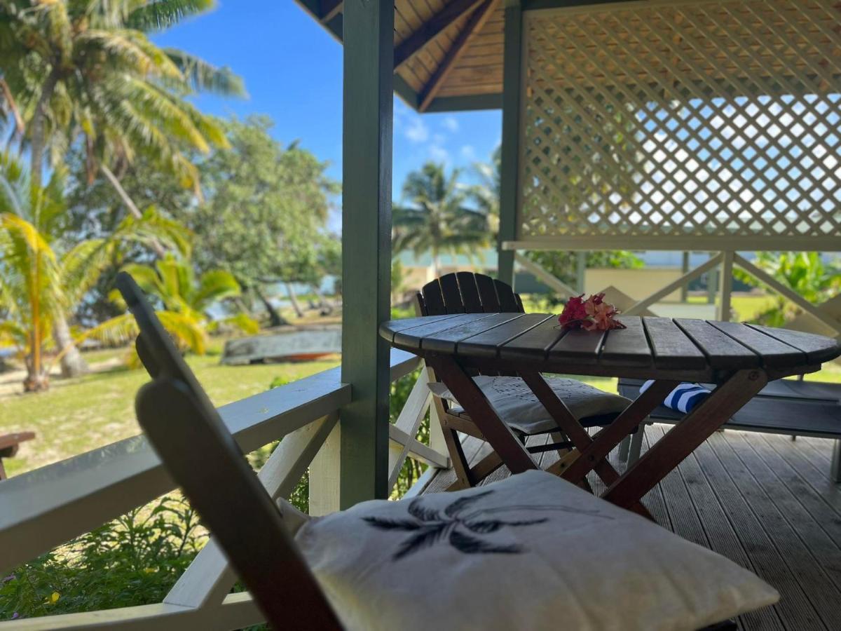 Paparei Beachfront Bungalows, Aitutaki Арутанга Екстер'єр фото